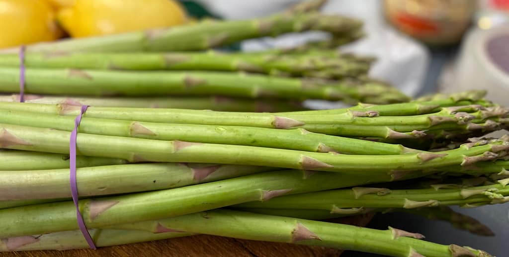 אספרגוס - איך מאחסנים אספרגוס - משלוח ירוקת עד הבית